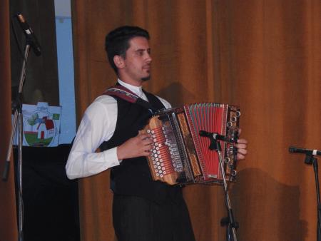 Prlekija pleše in poje, območno srečanje odraslih folklornih skupin 41